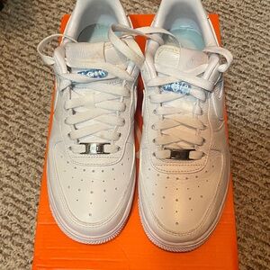 Nike White Leather Sneakers